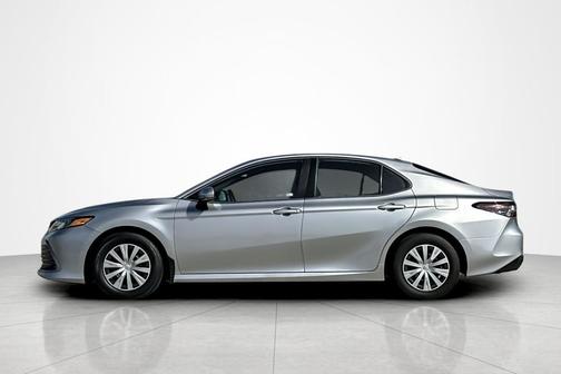 2024 Toyota Camry Hybrid LE