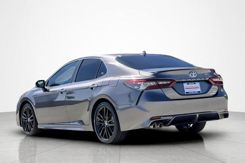2024 Toyota Camry Hybrid SE