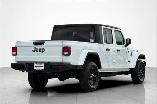 2022 Jeep Gladiator Altitude 4x4