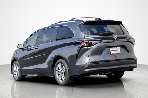 2025 Toyota Sienna XLE