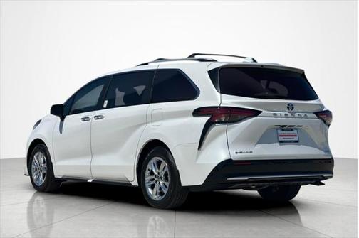 2025 Toyota Sienna Limited 7-Passenger