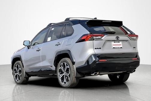 2025 Toyota RAV4 Hybrid SE