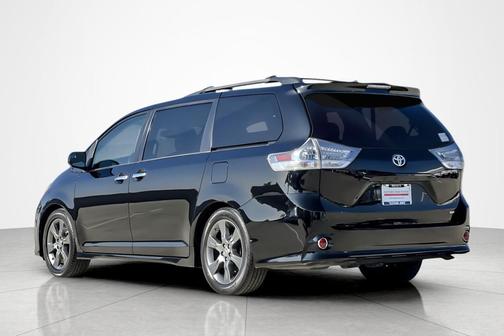 2016 Toyota Sienna SE