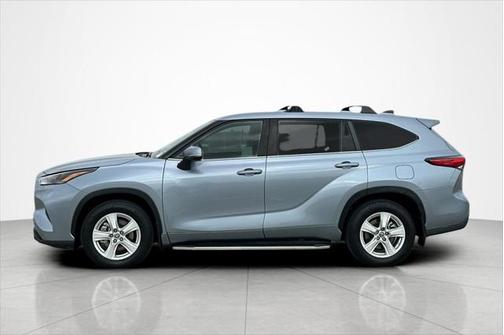 2023 Toyota Highlander Hybrid LE