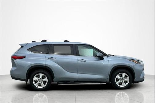 2023 Toyota Highlander Hybrid LE