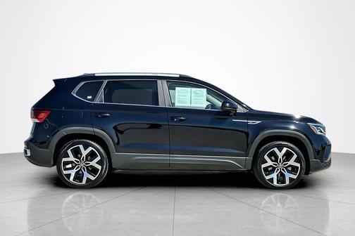 2022 Volkswagen Taos 1.5T SEL