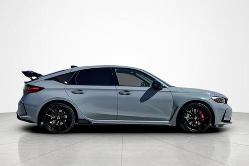 2025 Honda Civic Type R Base (M6)
