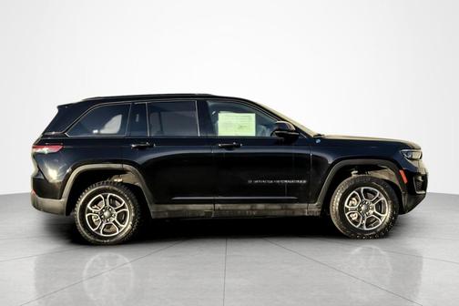 2023 Jeep Grand Cherokee 4xe Trailhawk