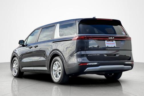 2022 Kia Carnival LXS