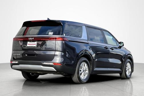 2022 Kia Carnival LXS