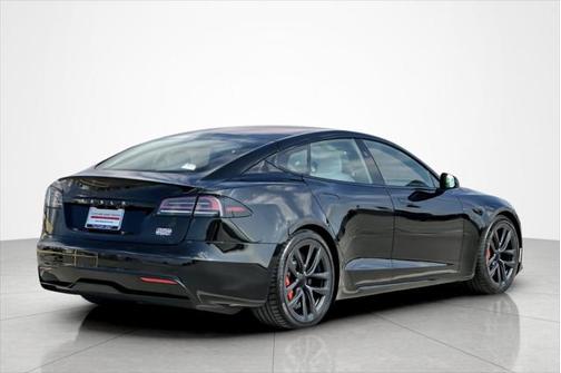 2023 Tesla Model S Plaid