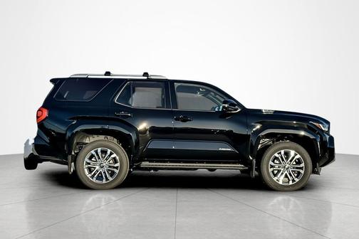 2025 Toyota 4Runner TRD Off Road