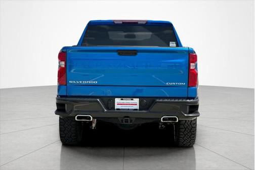 2022 Chevrolet Silverado 1500 Custom Trail Boss