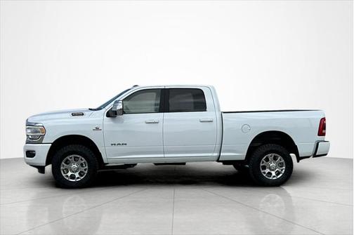 2023 RAM 2500 Laramie Crew Cab 4x4 6'4' Box