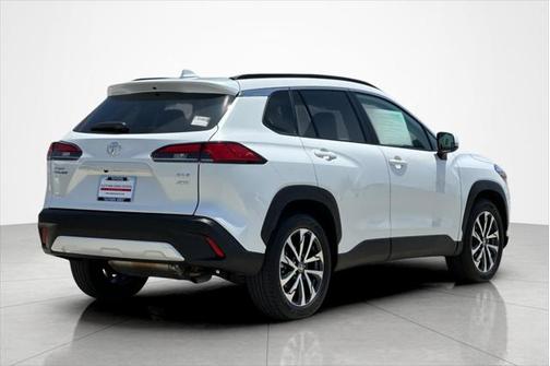 2024 Toyota Corolla Cross XLE