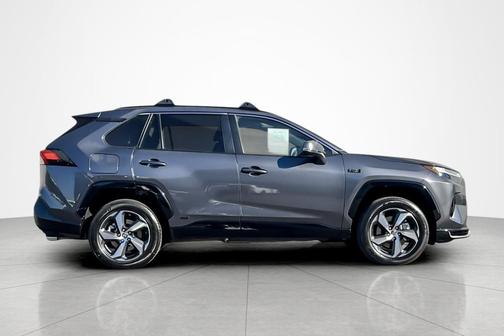 2024 Toyota RAV4 Prime SE