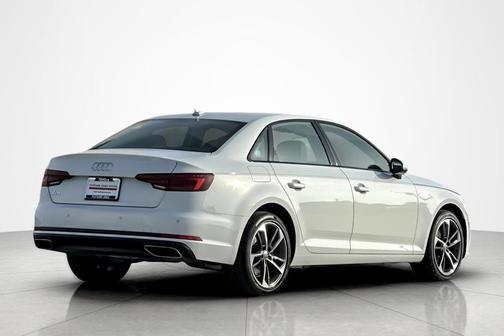 2019 Audi A4 40 Titanium Premium