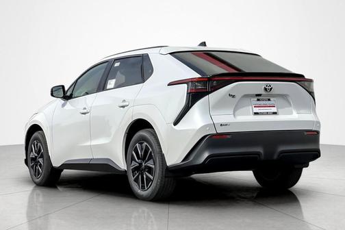 2026 Toyota bZ XLE FWD PLUS