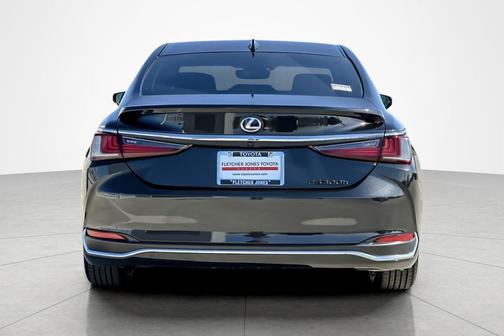 2021 Lexus ES 300h Base
