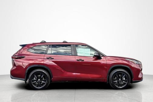 2025 Toyota Highlander Hybrid XLE