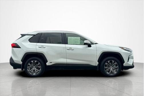 2022 Toyota RAV4 Hybrid XLE Premium