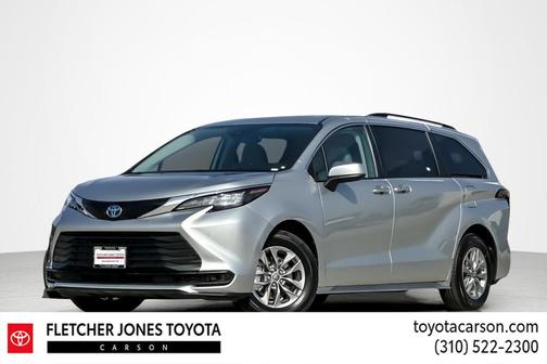 2024 Toyota Sienna LE