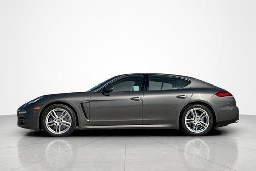 2014 Porsche Panamera 4