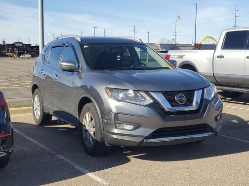2018 Nissan Rogue SV