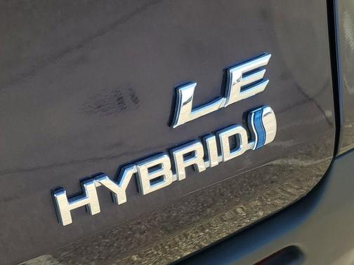 2023 Toyota Sienna LE