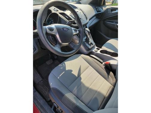 Ruby Red Metallic Tinted Clearcoat 2015 Ford Escape SE