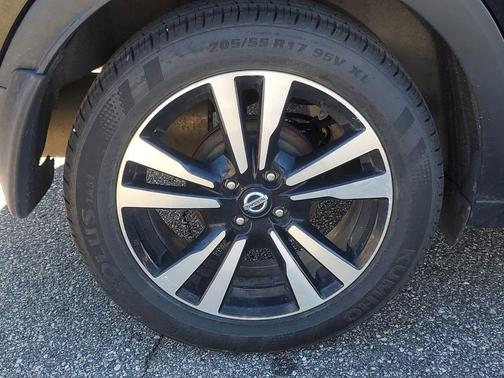 2019 Nissan Kicks SV