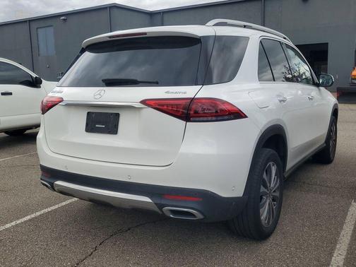 Polar White 2022 Mercedes-Benz GLE 350 Base 4MATIC