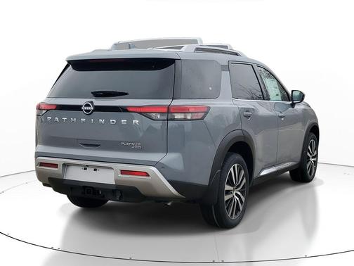 2025 Nissan Pathfinder Platinum