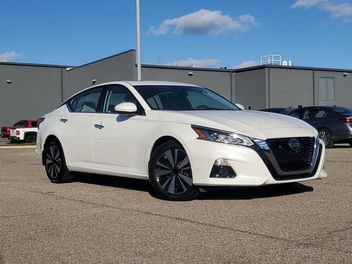 2021 Nissan Altima 2.5 SL