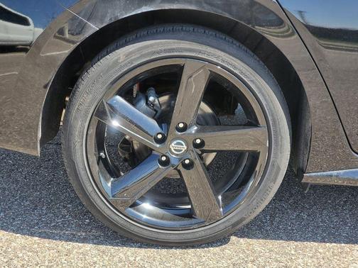 Black 2023 Nissan Sentra SR