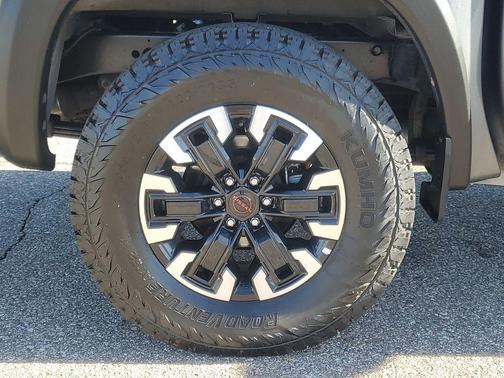 2024 Nissan Frontier PRO-4X