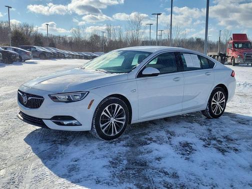 2018 Buick Regal Sportback Preferred II