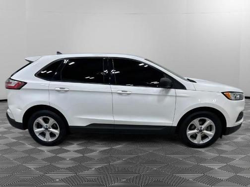 2020 Ford Edge SE
