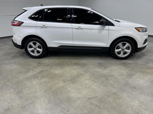 2020 Ford Edge SE