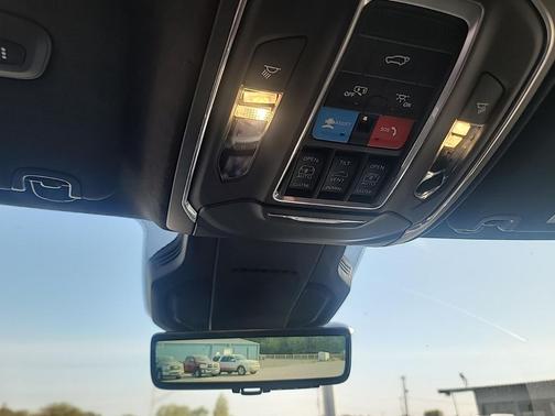 2024 Jeep Wagoneer S Launch Edition