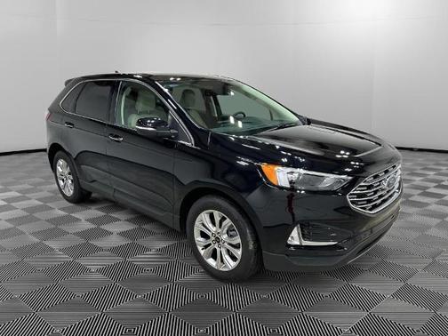 AGATE BLACK METALLIC 2024 Ford Edge TITANIUM