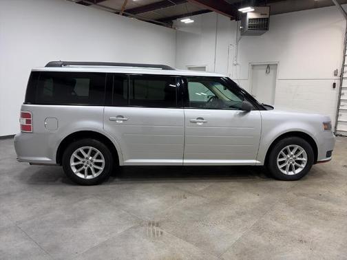 INGOT SILVER METALLIC 2018 Ford Flex SE
