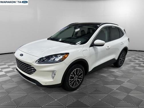 2022 Ford Escape TITANIUM