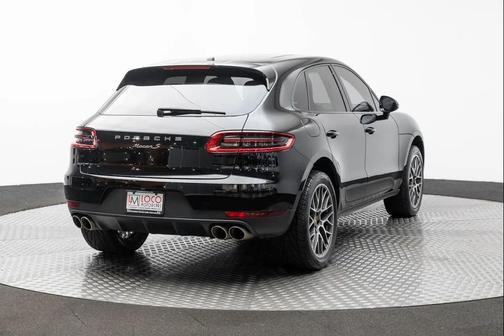 2016 Porsche Macan S