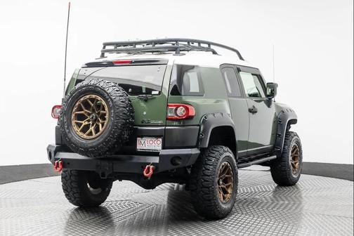 2014 Toyota FJ Cruiser Base