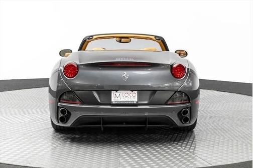 2011 Ferrari California Base