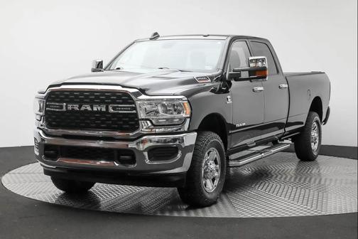 2022 RAM 2500 Big Horn Crew Cab 4x4 8' Box
