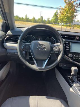 Celestial Silver Metallic 2019 Toyota Camry LE