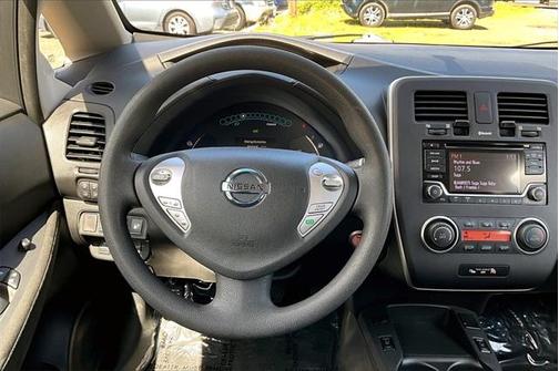 2016 Nissan Leaf S