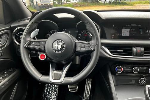 2022 Alfa Romeo Stelvio Ti